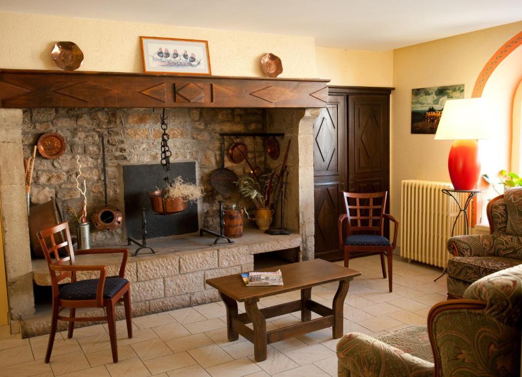 Citotel Hotel Le Commerce Sévérac-le-Château Exteriör bild